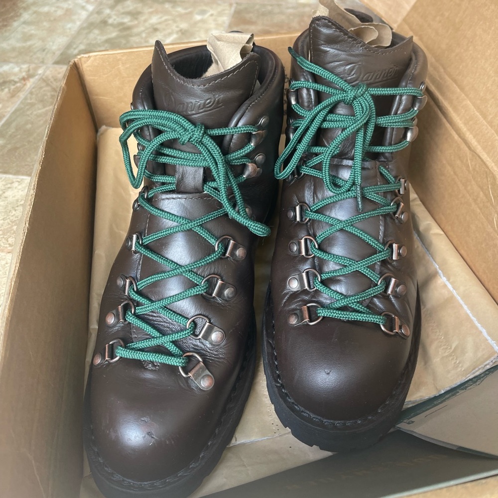 Danner Mountain Light II Boots Dark Brown GoreTex Men Sz 11.5 D.